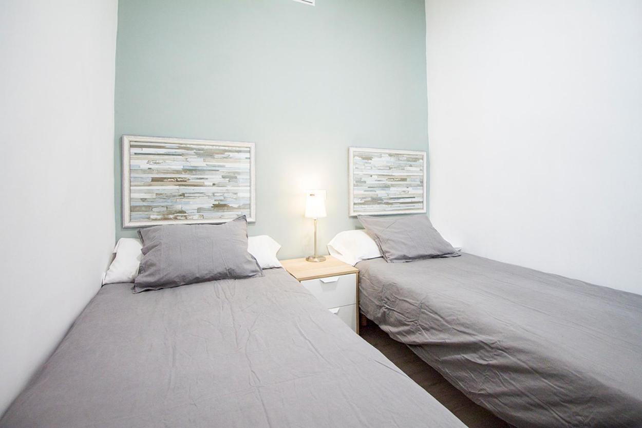 Apartamentos Tetuan Sandino Madrid Exterior foto
